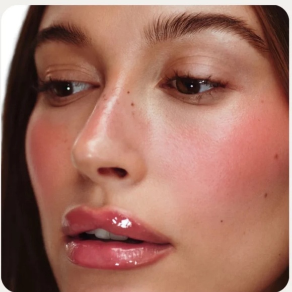 Rhode Pocket Blush - Picture 6 of 10